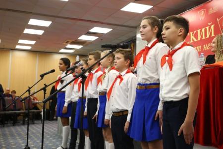 Укреплять фронт борцов за идеалы Великого Октября! Репортаж об итогах VII Съезда ЛКСМ РФ