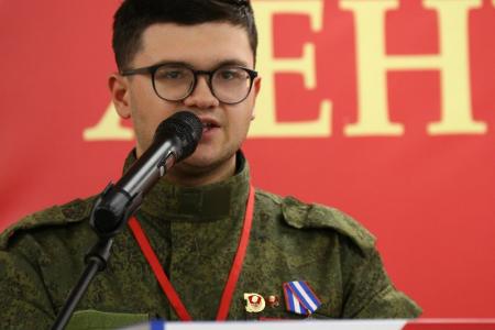 Укреплять фронт борцов за идеалы Великого Октября! Репортаж об итогах VII Съезда ЛКСМ РФ