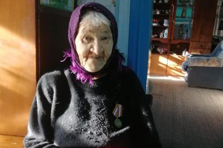 В Забайкалье детей войны села Антия Оловяннинского района наградили медалями