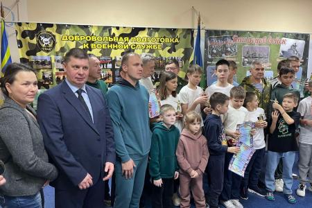 Коммунисты ЦАО города Тюмени приняли участие в организации семейного фестиваля «Ворошиловский стрелок»