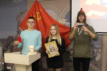 «Время Комсомола». Комсомольцы Белгорода провели мероприятие со студентами