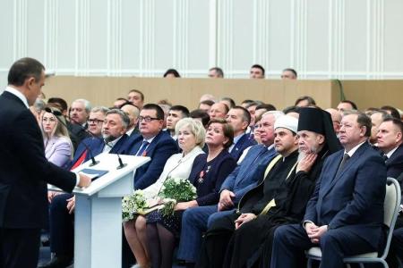 Депутаты-коммунисты приняли участие в праздничном мероприятии в Доме Правительства Московской области