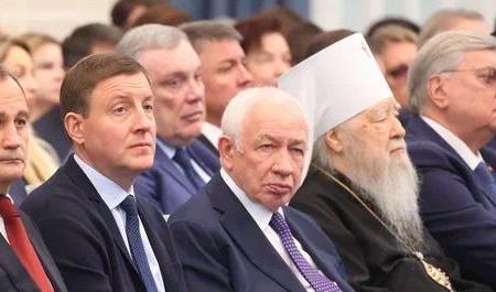 Депутаты-коммунисты приняли участие в праздничном мероприятии в Доме Правительства Московской области