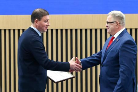 Депутаты-коммунисты приняли участие в праздничном мероприятии в Доме Правительства Московской области