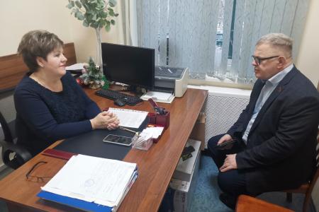 Руководитель фракции КПРФ в Московской областной думе Александр Наумов поздравил с Новым годом детей реабилитационного центра «Домодедовский»