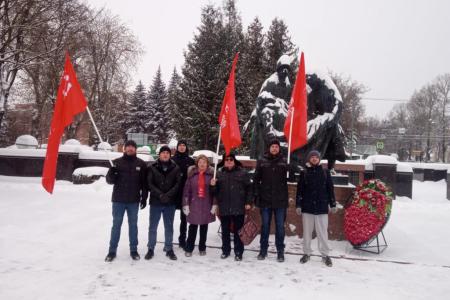 Подмосковные коммунисты СВОих не бросают!