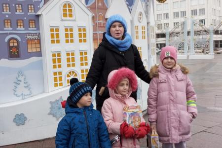 Белгородские ребята получили новогодние подарки от Сергея Гаврилова