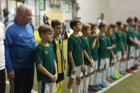 Староосколькие ребята-футболисты получили подарки от депутата Госдумы Сергея Гаврилова