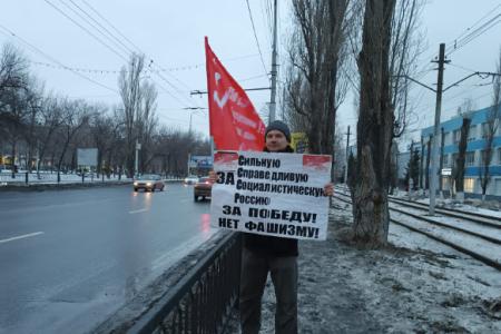 Коммунисты Саратовской области провели мероприятия, приуроченные к 144-й годовщине со дня рождения Иосифа Виссарионовича Сталина