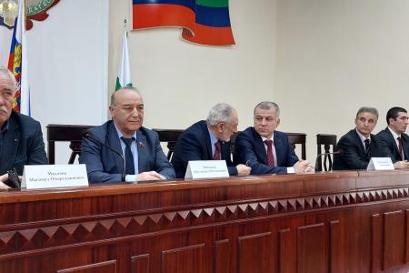 В Дербенте состоялся семинар-совещание актива Южного партийного округа Дагестанского республиканского отделения КПРФ