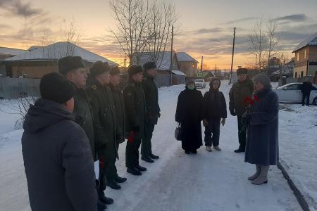 Тамара Казанцева почтила память тюменца, героя Советского Союза Виктора Худякова