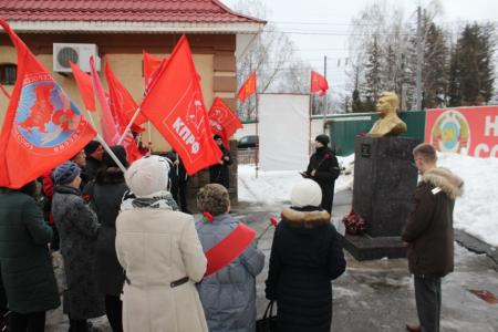 Пензенские коммунисты отметили 144-ю годовщину со дня рождения И.В. Сталина