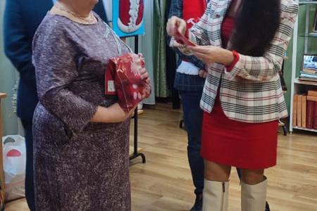 Калуга. Депутат-коммунист Марина Костина встретилась с ветеранами и многодетными мамами микрорайона Силикатный