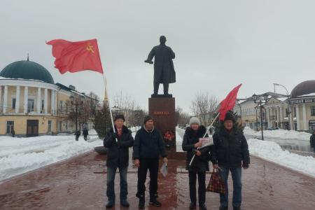 Тамбовские коммунисты почтили память И.В. Сталина