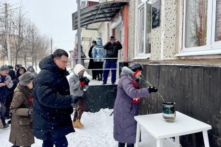 В Тульской области по инициативе КПРФ открыта мемориальная доска детям Великой Отечественной войны