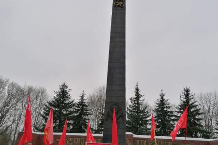 Курские коммунисты почтили память И.В. Сталина