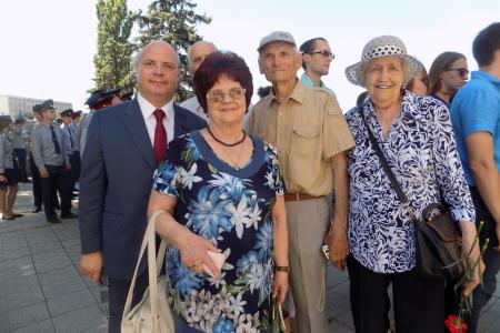 Сергей Гаврилов и воронежские комсомольцы поздравили с Новым годом ветеранов ВАСО