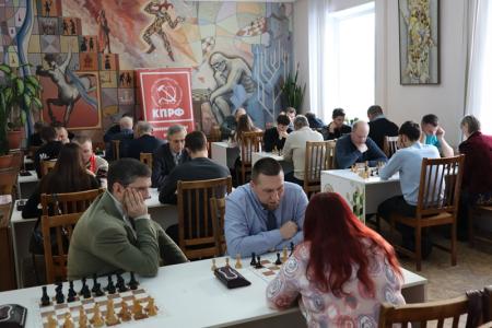 В Орле прошел шахматный турнир в честь 105-летия ленинского комсомола