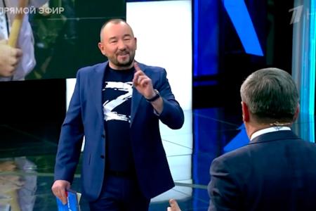 Дмитрий Новиков на Первом канале: “И Запад, и Киев признают перехват инициативы Россией”
