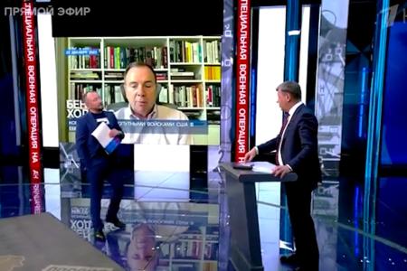 Дмитрий Новиков на Первом канале: “И Запад, и Киев признают перехват инициативы Россией”