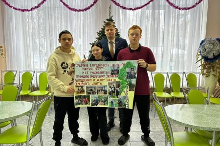 Советник Председателя ЦК КПРФ Маргарита Образцова: "Коммунист Даниил Рендаков при формировании 119-го гуманитарного конвоя КПРФ проявил повышенную активность"