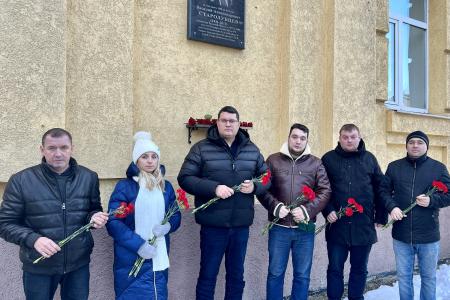 Коммунисты Тульской области почтили память народного Губернатора В.А. Стародубцева