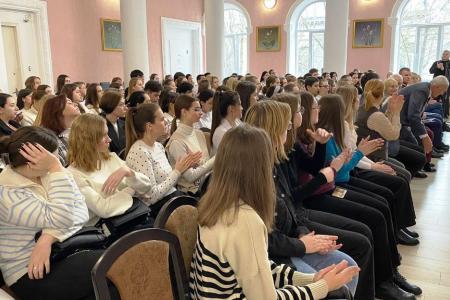 Ставропольские дети войны былой и герои сегодняшней СВО продолжают Уроки мужества
