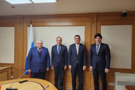 К.К. Тайсаев встретился со студентами из ЮО, принял участие в памятном мероприятии в честь И. Плиева и провёл двухсторонние встречи в ГД РФ