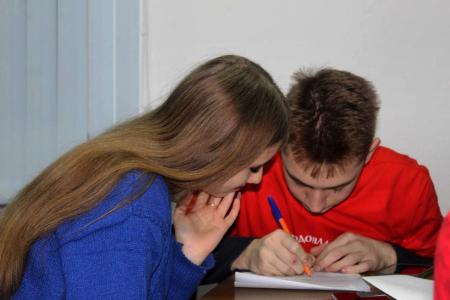Запорожская область. Мелитопольские комсомольцы провели конференцию