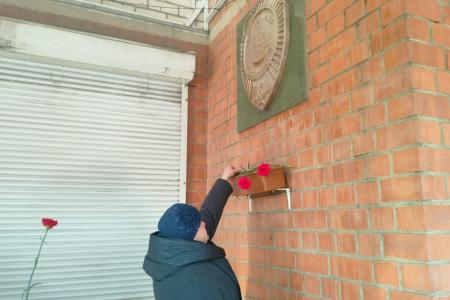 Коммунисты Забайкалья возложили цветы в честь 144-й годовщины со дня рождения Сталина