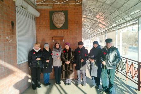 Коммунисты Забайкалья возложили цветы в честь 144-й годовщины со дня рождения Сталина