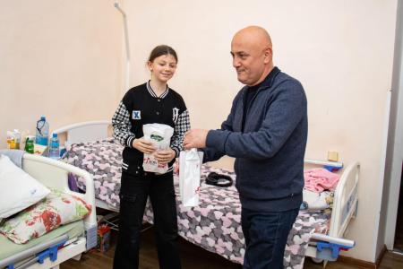 Делегация КПРФ во главе с К.К. Тайсаевым работает на Донбассе