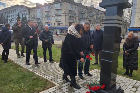 Делегация КПРФ во главе с К.К. Тайсаевым работает в Луганской Народной Республике