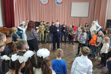 Делегация КПРФ во главе с К.К. Тайсаевым работает в Луганской Народной Республике