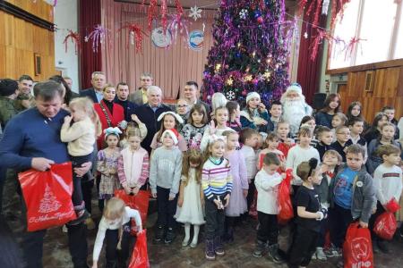 Делегация КПРФ во главе с К.К. Тайсаевым работает в Луганской Народной Республике