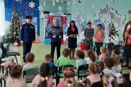 Делегация от КПРФ во главе с К.К. Тайсаевым завершила работу на Донбассе