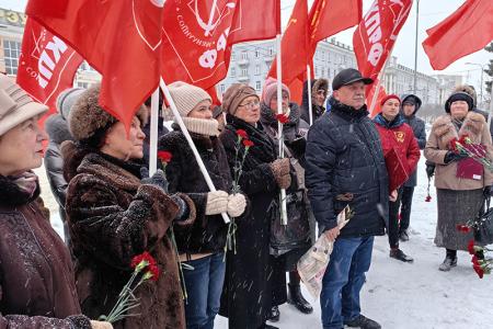 В Иванове после реставрации и ремонта открылся главный памятник В.И. Ленину