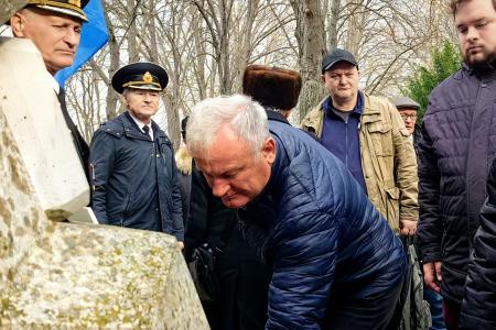 В Севастополе почтили память И.В. Сталина