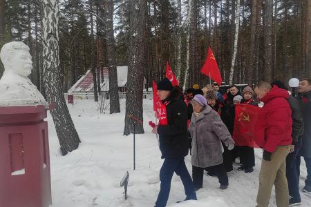 Тюменские коммунисты почтили память И.В. Сталина