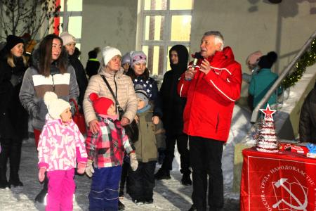 Костромские коммунисты подвели итоги конкурса "Самая добрая елка"