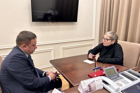 Сенатор Айрат Гибатдинов встретился с Председателем Херсонской областной Думы Татьяной Томилиной