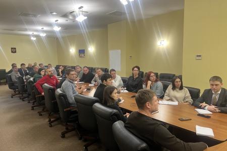 Юрий Афонин выступил в Центре политической учебы перед идеологами, агитаторами и пропагандистами
