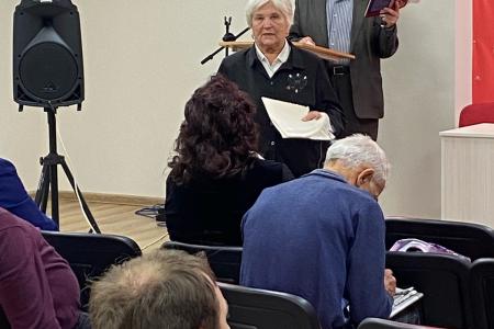 День рождения Сталина в Перми: коммунисты встретили его за учёбой