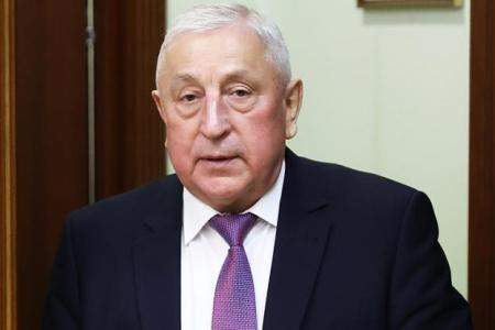 Н.М. Харитонов подал в ЦИК документы для выдвижения кандидатом в президенты РФ