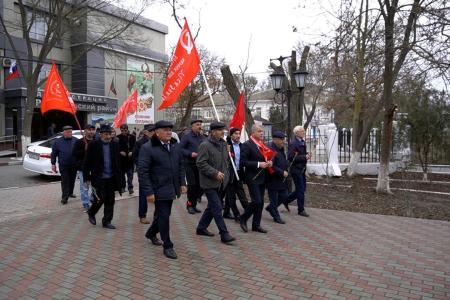 В Кизляре прошел семинар-совещание руководителей и партийного актива местных отделений КПРФ Северного партийного округа Дагестана