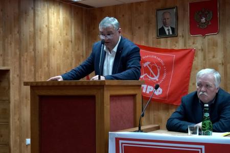 В Кизляре прошел семинар-совещание руководителей и партийного актива местных отделений КПРФ Северного партийного округа Дагестана