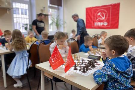 Шахматный турнир «Ёлочка» прошел в спортивной школе №3 Нижнего Новгорода при поддержке партии КПРФ