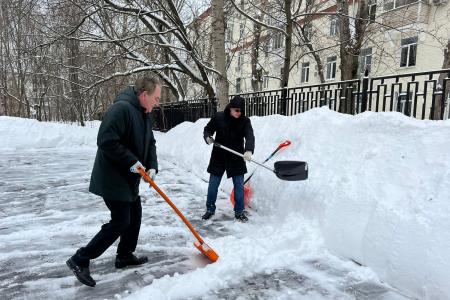 Подмосковные коммунисты провели Ленинский субботник на территории Обкома
