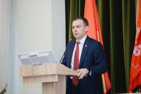 Николай Харитонов провел встречу с представителями общественных организаций и студентами Дальневосточного государственного медицинского университета