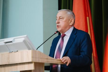 Николай Харитонов провел встречу с представителями общественных организаций и студентами Дальневосточного государственного медицинского университета